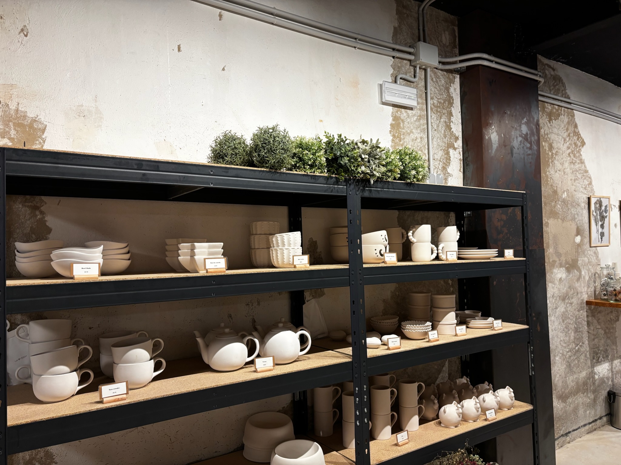 como-pintar-ceramica-ayuda-estres-estudio-pintura-pieza-y-pausa-alicante-2