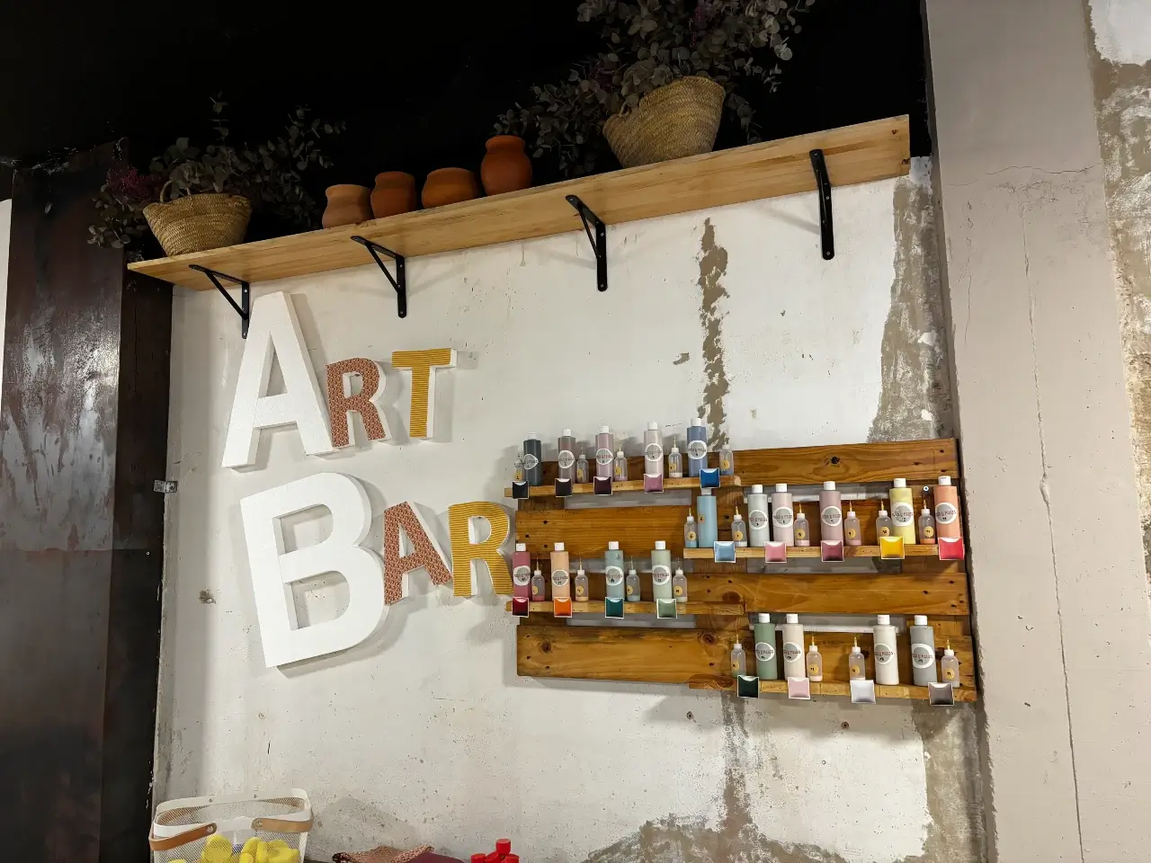 tecnicas-faciles-para-principiantes-pintura-ceramica-pieza-y-pausa-alicante-2